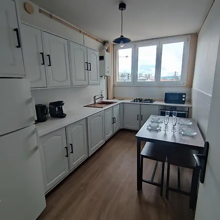 Chambre Girafe Au Sein D'un - Bd Clementel